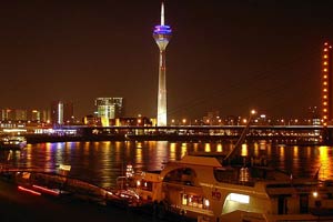 Düsseldorf bei Nacht